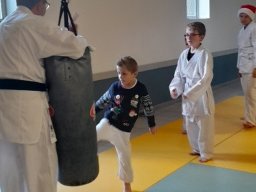 a20221217photoparcnoelnoelkarate 1720
